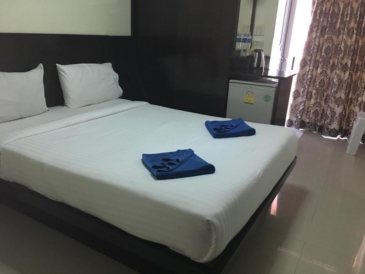 Отель Blueskyhouse Patong Экстерьер фото