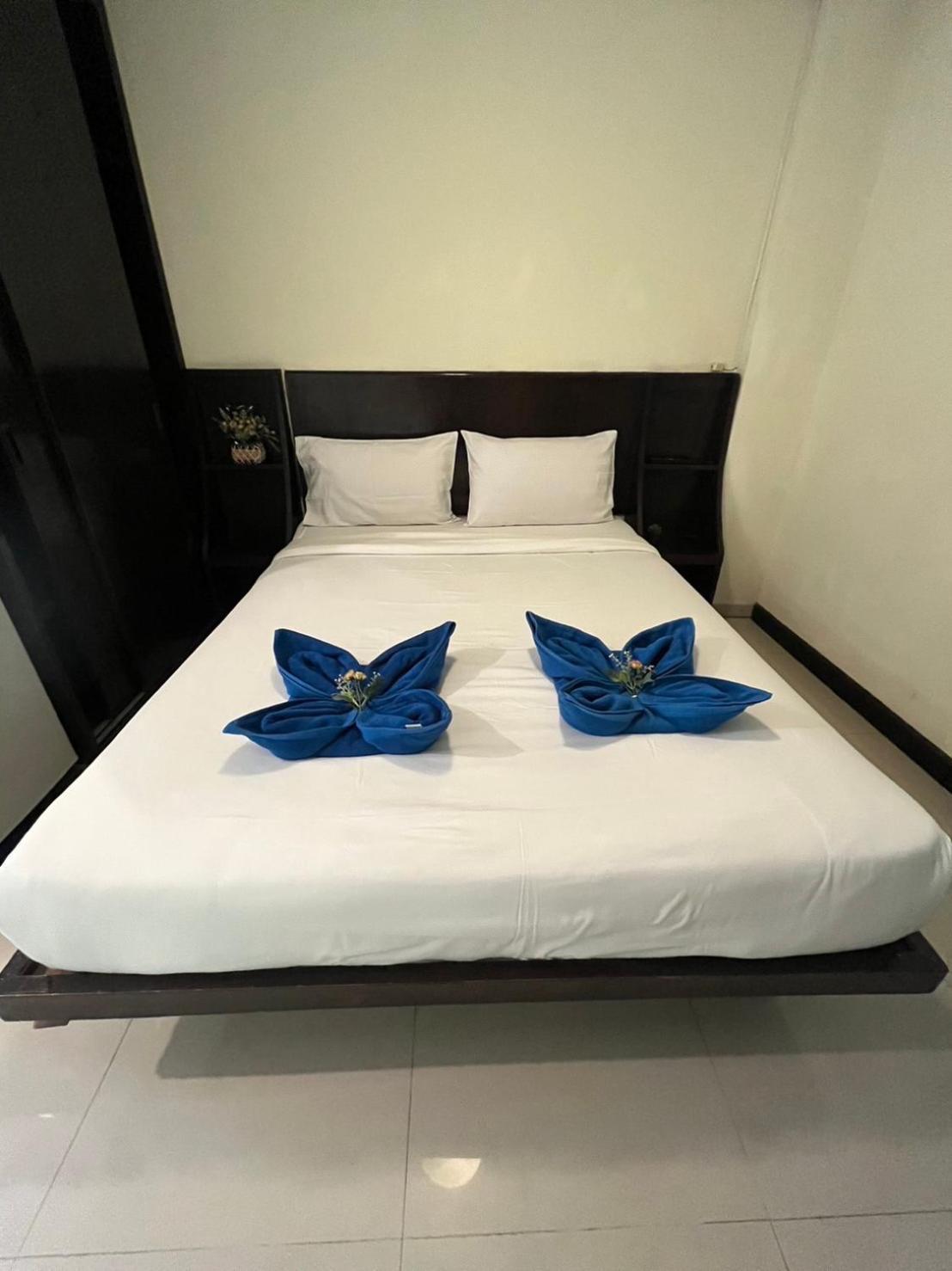 Отель Blueskyhouse Patong Экстерьер фото