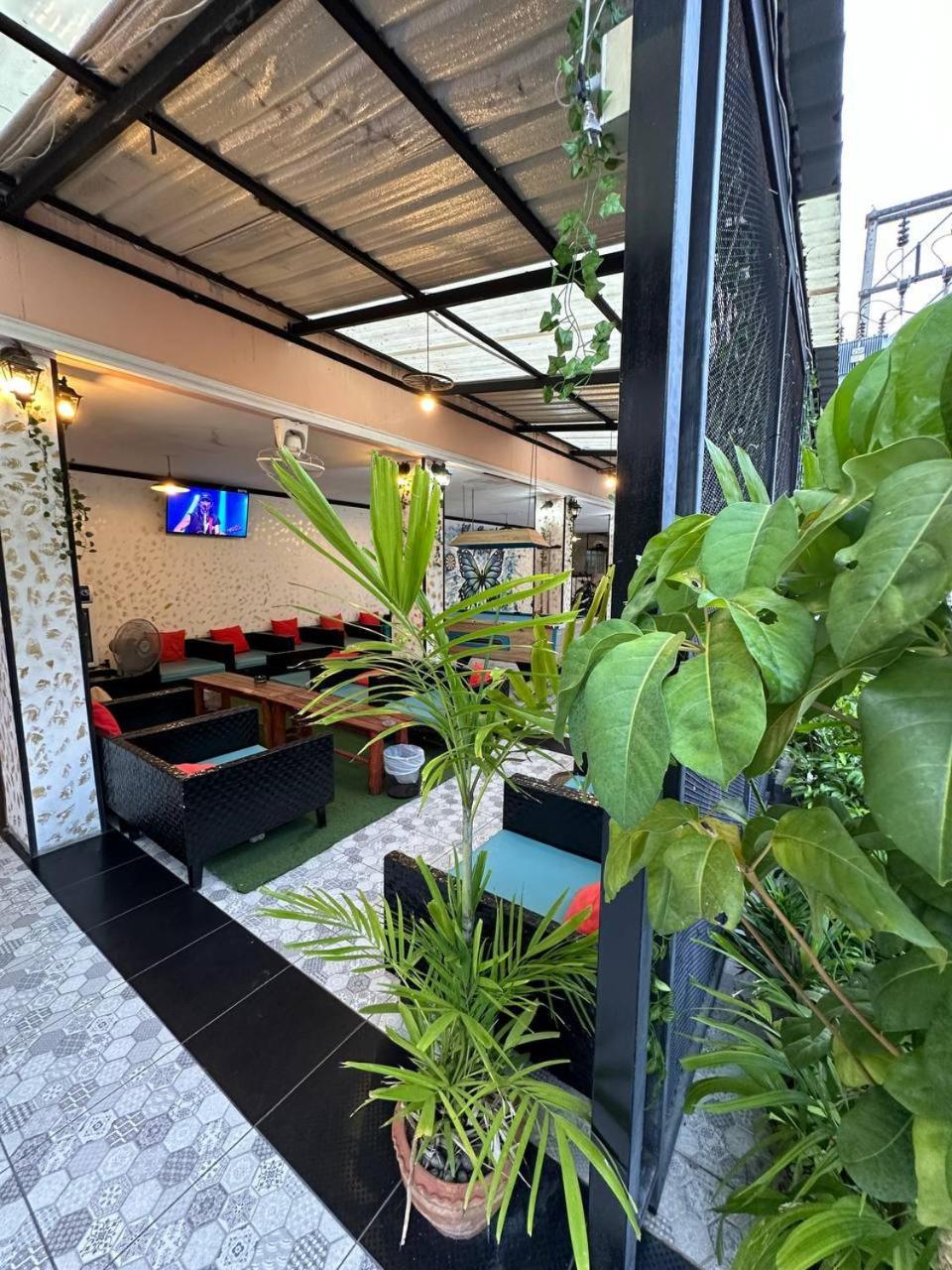 Отель Blueskyhouse Patong Экстерьер фото