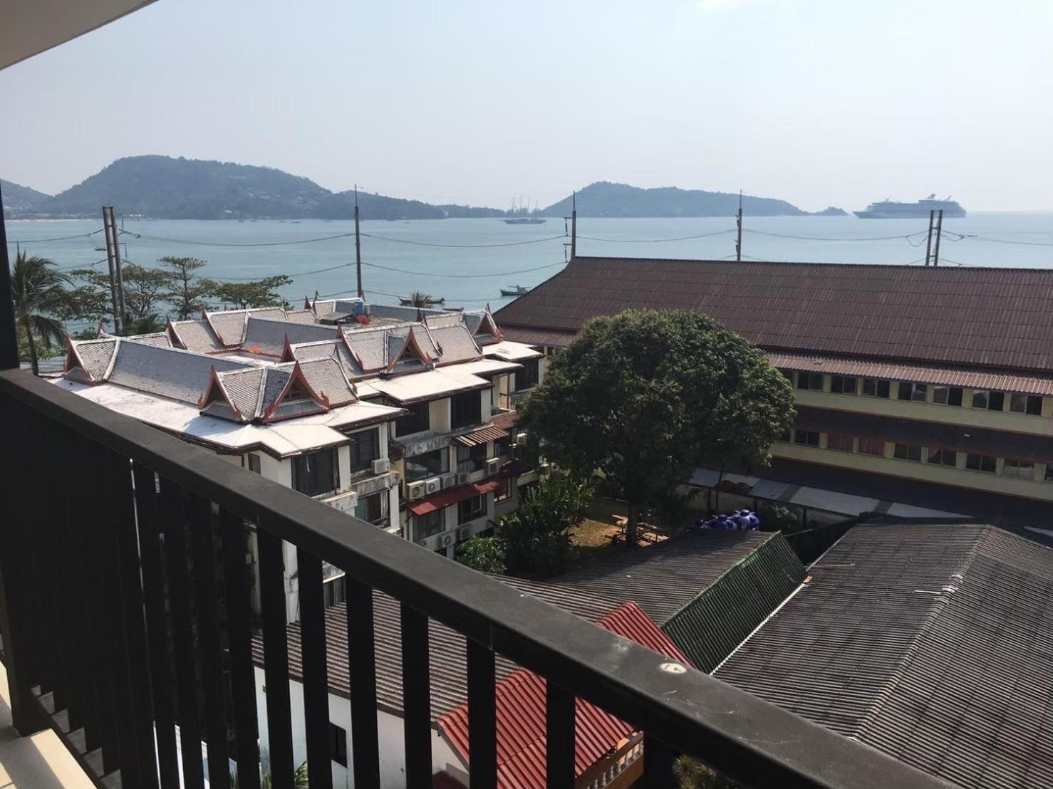 Отель Blueskyhouse Patong Экстерьер фото